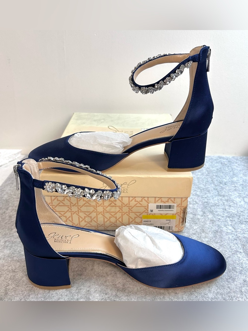 New Jewel Badgley Mischka Women's Cathleen Navy Rhinestone Pumps / Size 11